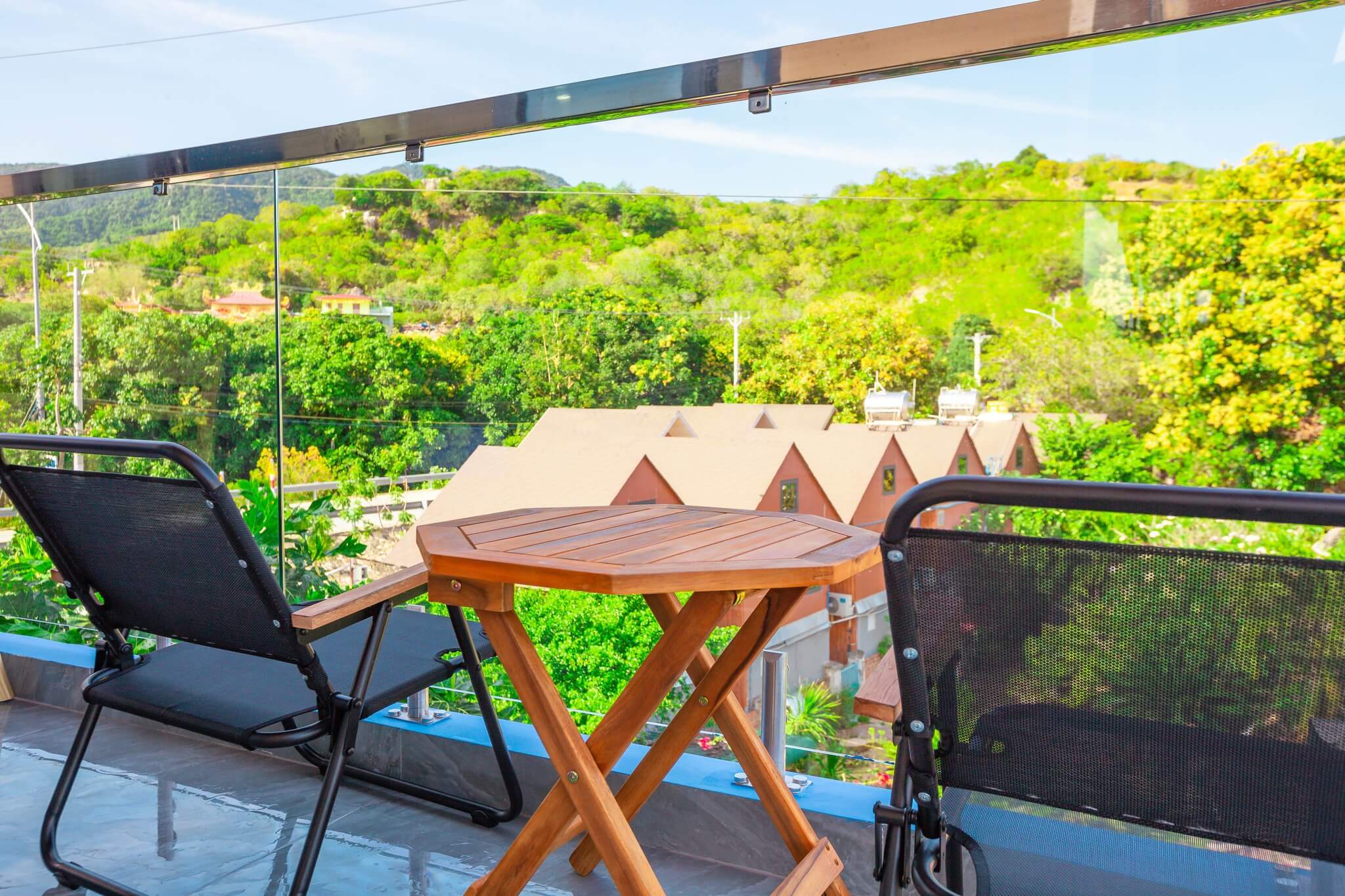 khach-san-duc-loan-vinh-hy (10)