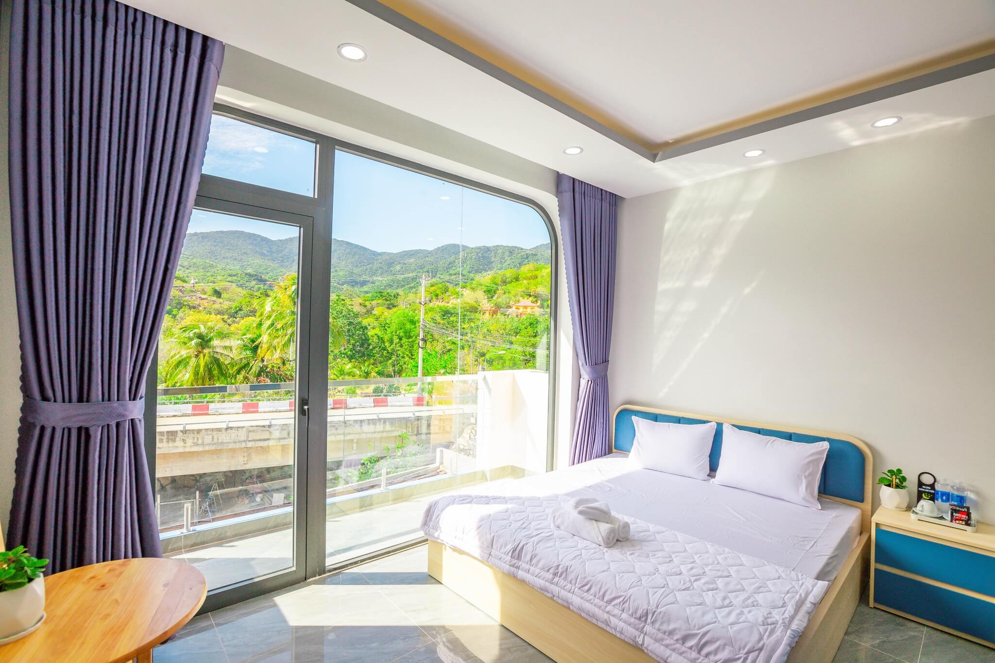 khach-san-duc-loan-vinh-hy (3)