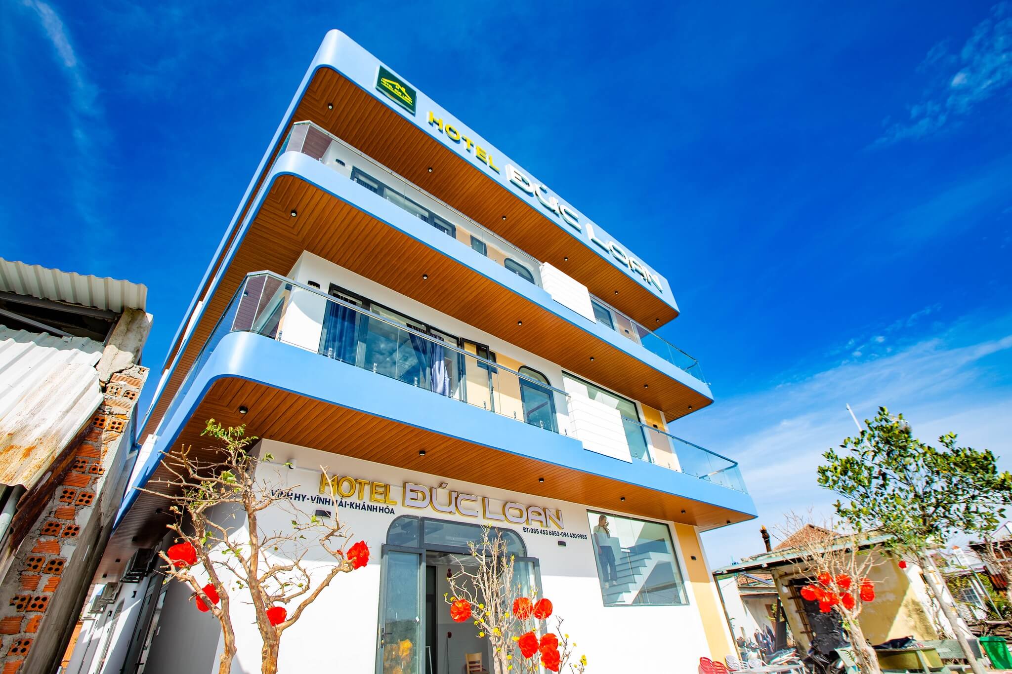 khach-san-duc-loan-vinh-hy