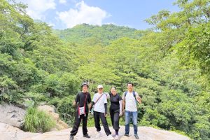 tour-1-ngay-trekking-nui-chua-tron-goi