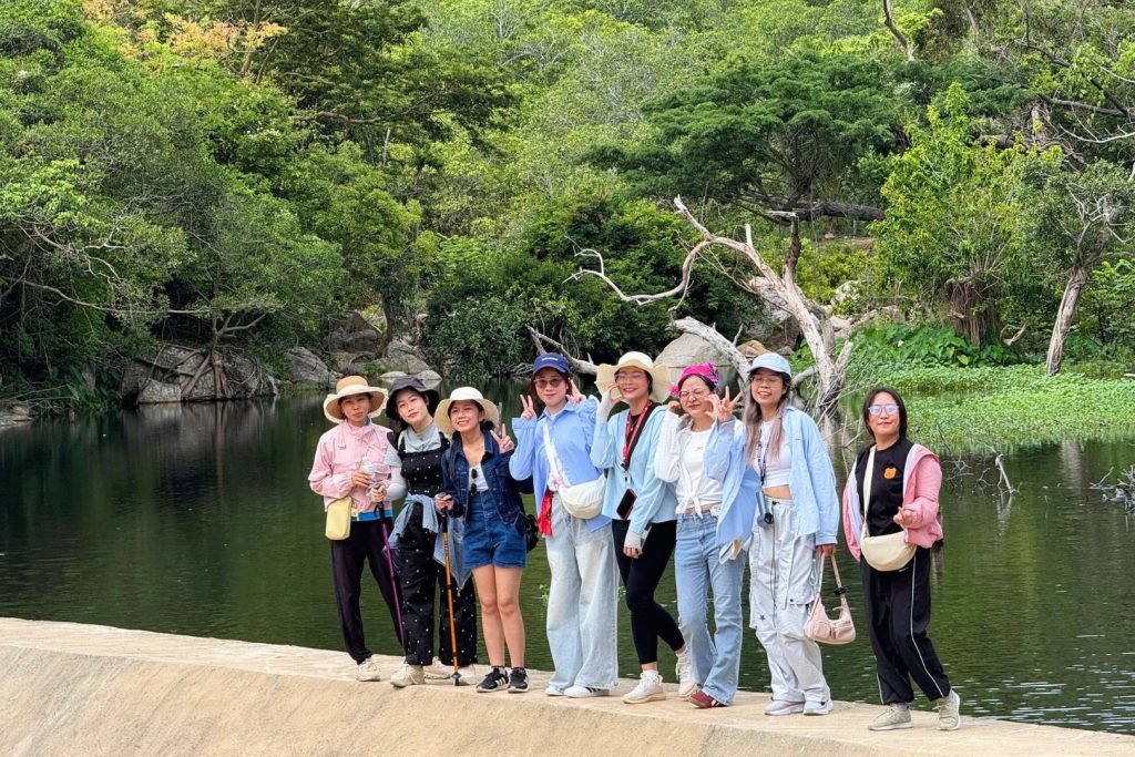 tour-trekking-1-ngay-nui-chua