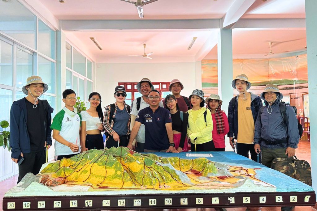 tour-trekking-nui-chua-2-ngay-1-dem